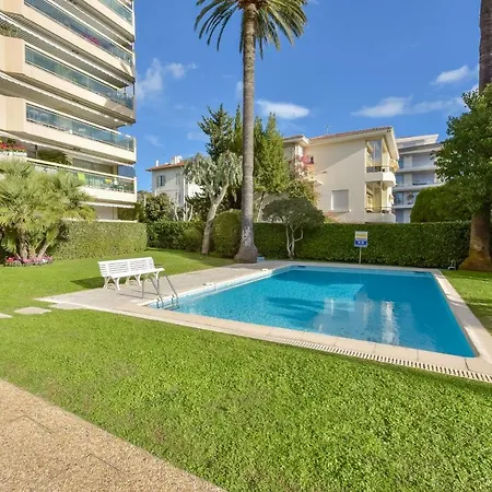 4p With Terrace Sea View And Pool Apartment Cannes