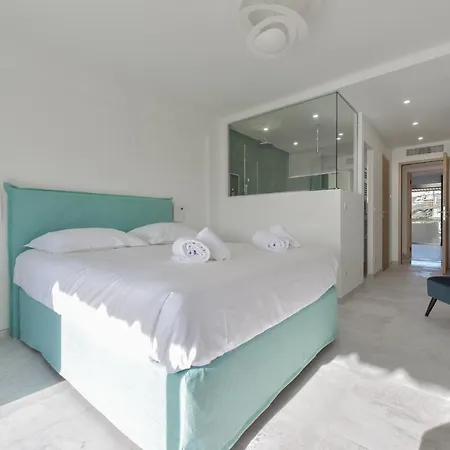 4p With Terrace Sea View And Pool