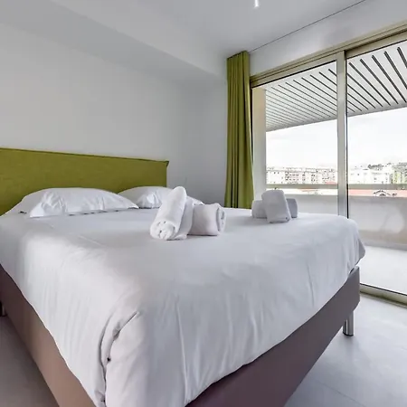 4p With Terrace Sea View And Pool Cannes